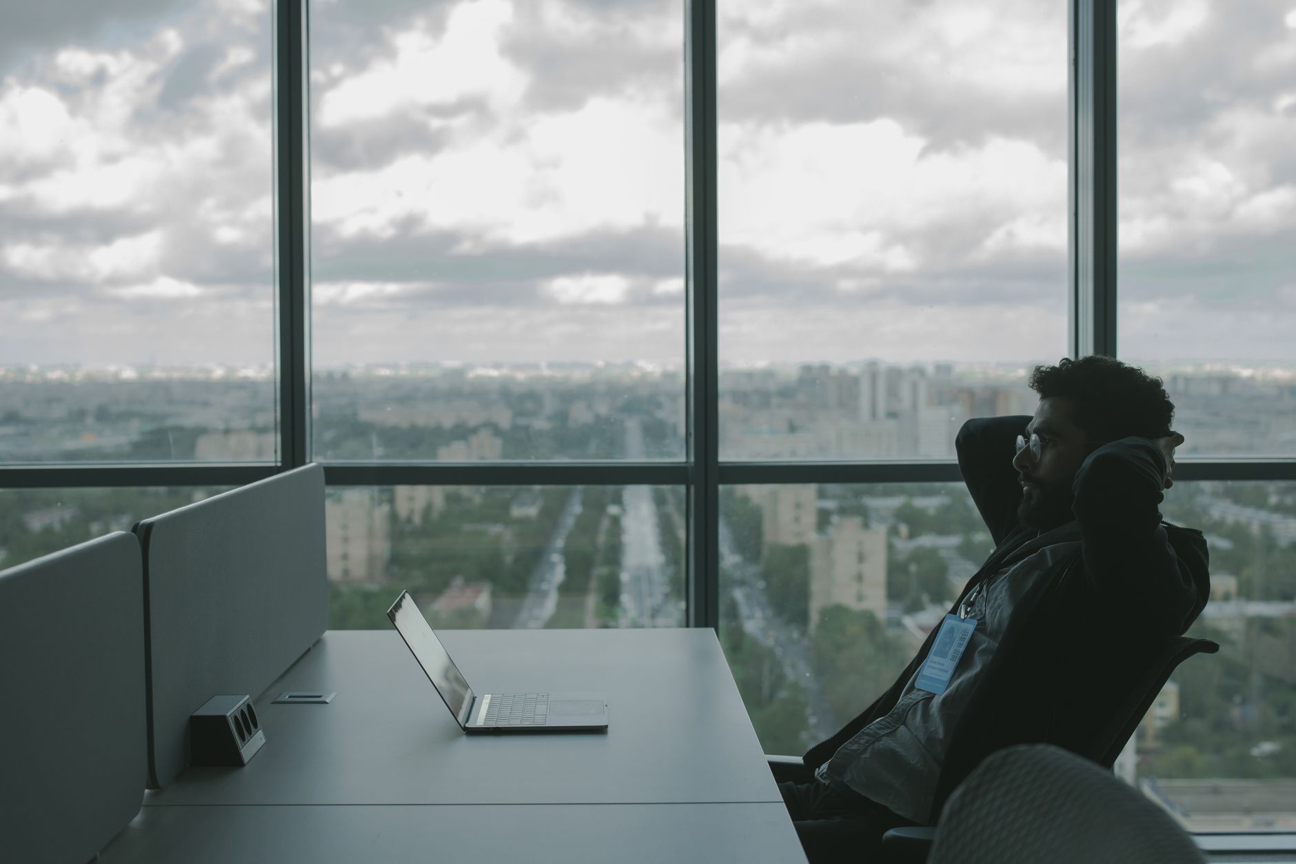 "개발자 끝"이라더니 429명 채용, 비관론에 휩쓸리지 않는 커리어 기준